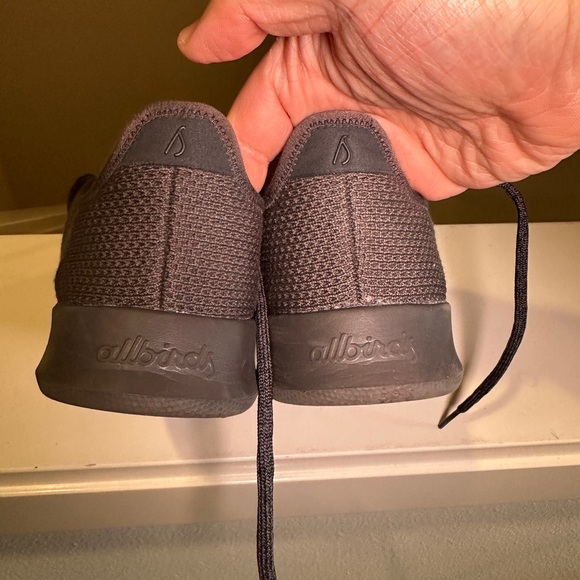 ALL BIRDS - Tree Runners, Black, Men’s Size 8 - Picture 4 of 13